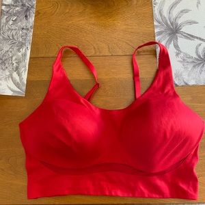 Victoria’s Secret lightweight sports bra 36DD